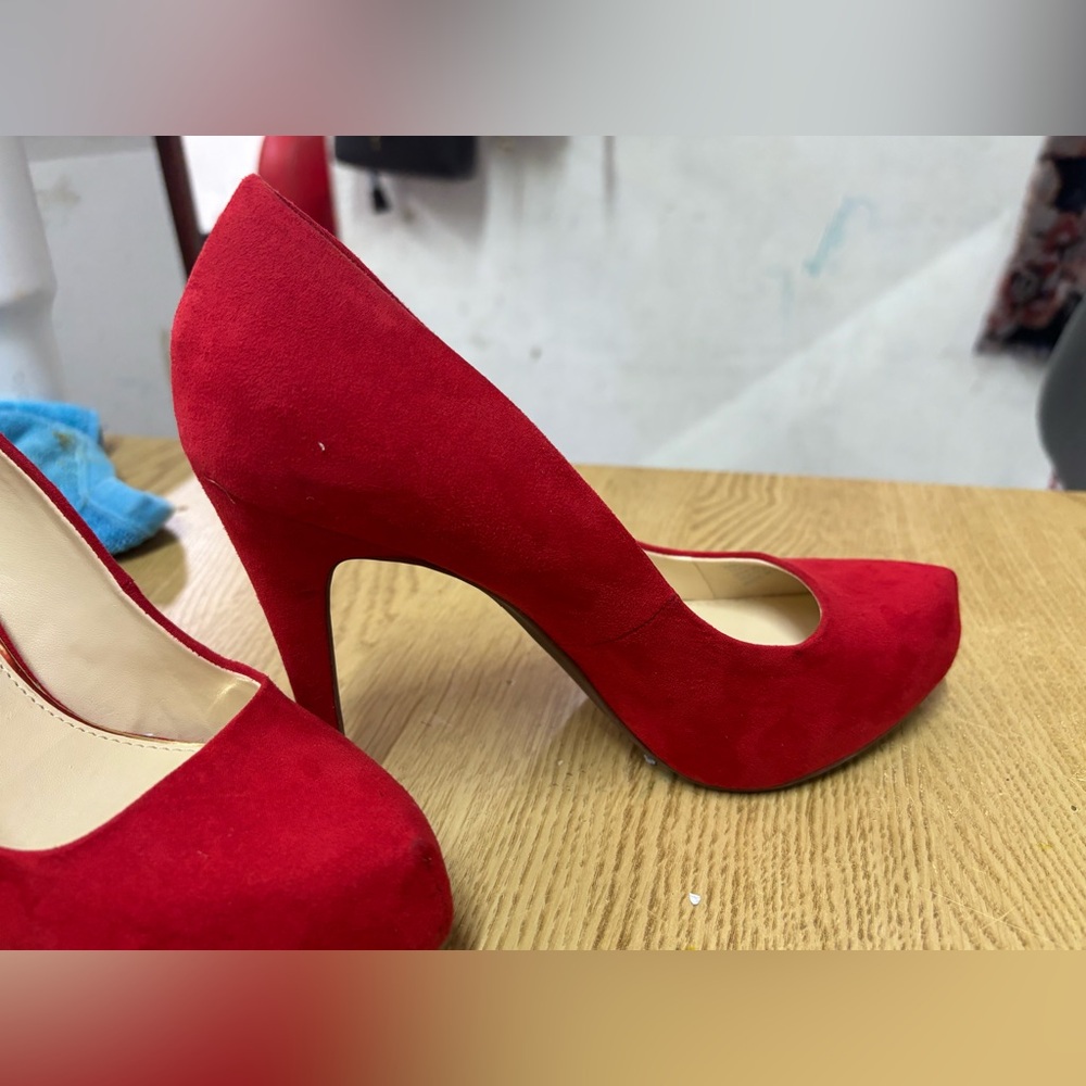 Size - 8 - Picture 2 of 3